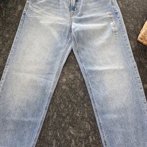 NWT/ American EAGLE WOMEN EX-BOYFRIEND JEAN. Light Blue Jeans